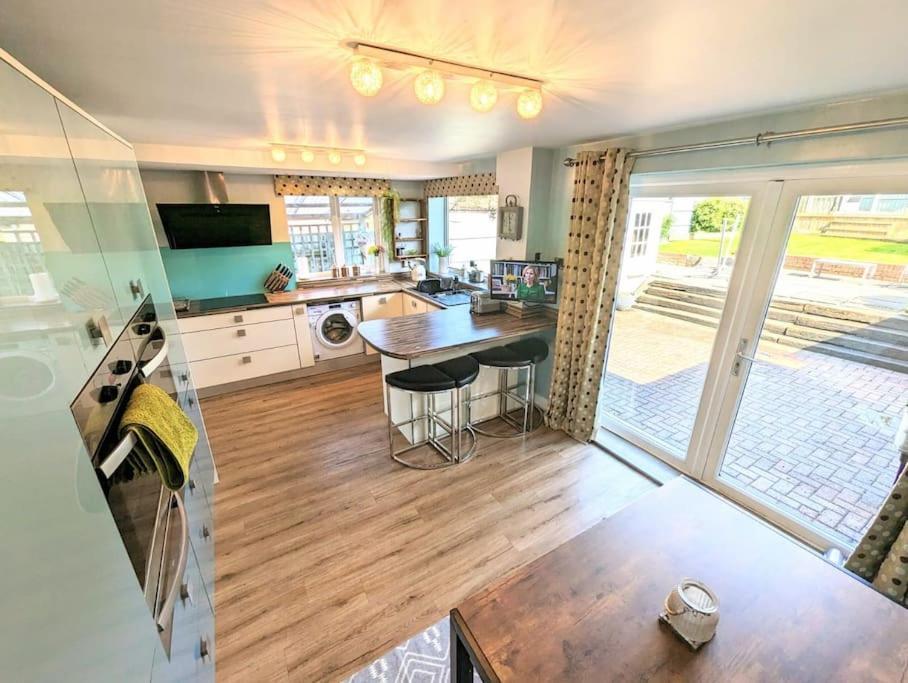 Spacious Lovely 3 Bed House In Keyworth Nottingham Suit Contractors Or Family Kültér fotó